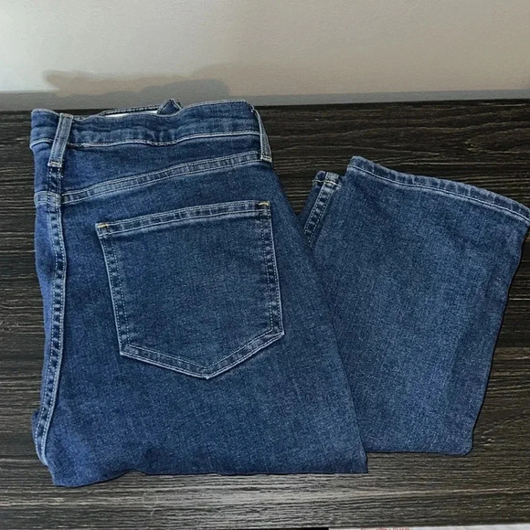 Gap Women’s Mid Rise Vintage Slim Jeans - Picture 9 of 9